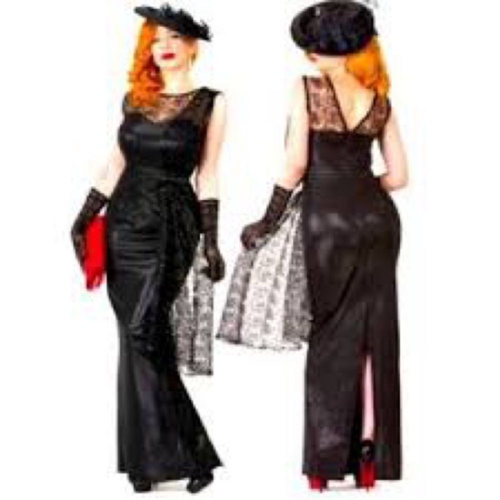 Tempest Storm by Tatyana “Vera” gown, M
